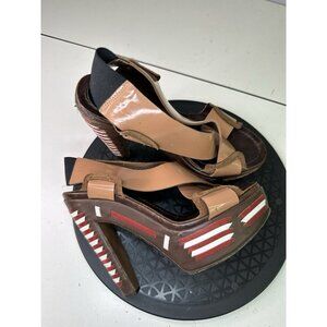 Marni Beige Brown Patent Leather Platform Pumps Spring 2009 RTE Sz 38 / 8 US